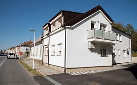 Apartmani Oaza